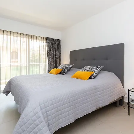 2-br 2 Minutes From The Parking Apartamento *
