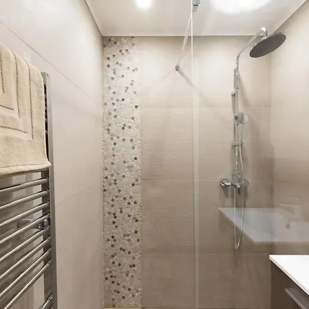 2-br 2 Minutes From The Parking * קאן