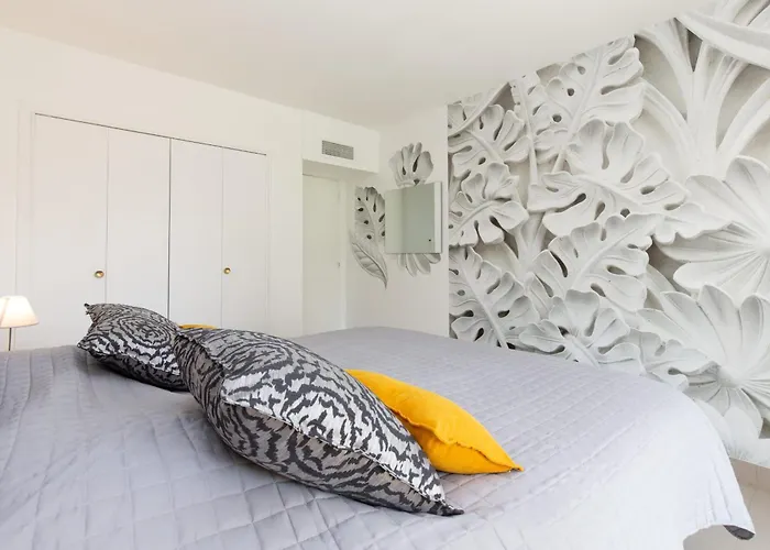 2-br 2 Minutes From The Parking * Cannes