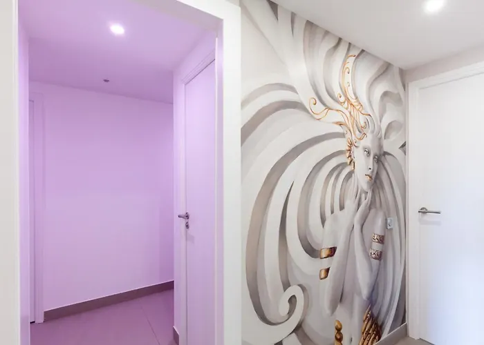 2-br 2 Minutes From The Parking *