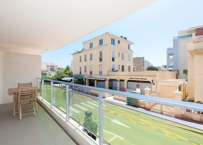 Daire 2-br 2 Minutes From The Parking *