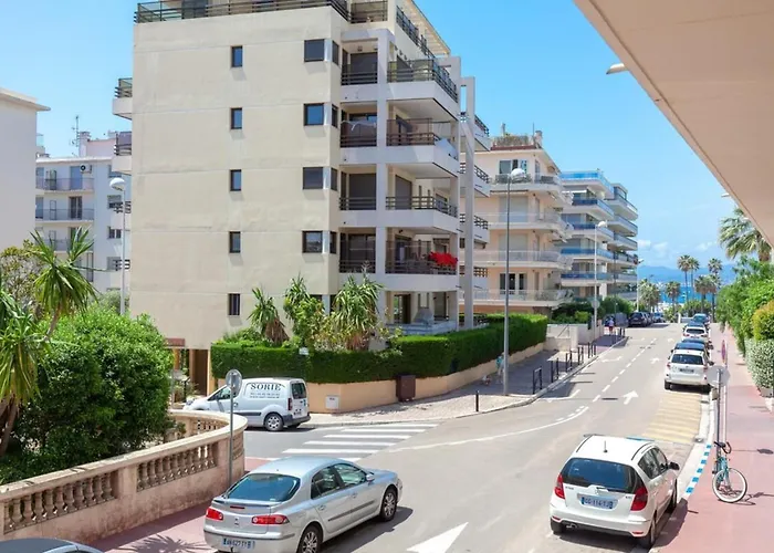 Daire 2-br 2 Minutes From The Parking