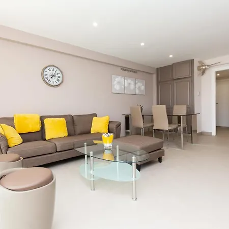 Apartmán 2-br 2 Minutes From The Parking *